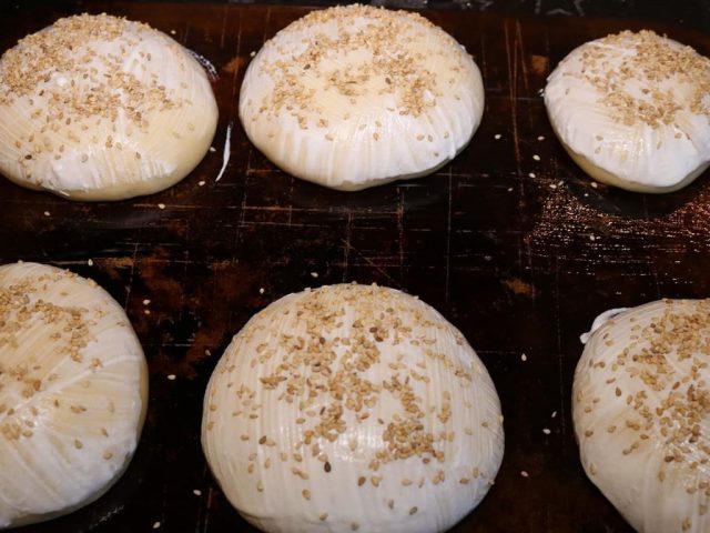 Sesam Buns auf dem Zauberstein / gr. Ofenzauberer