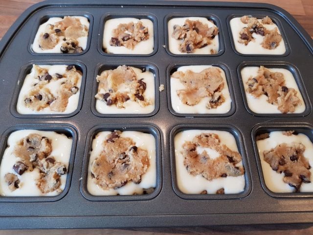 Chocolate Brownie Cheesecake in der Browienieform Deluxe von Pampered Chef