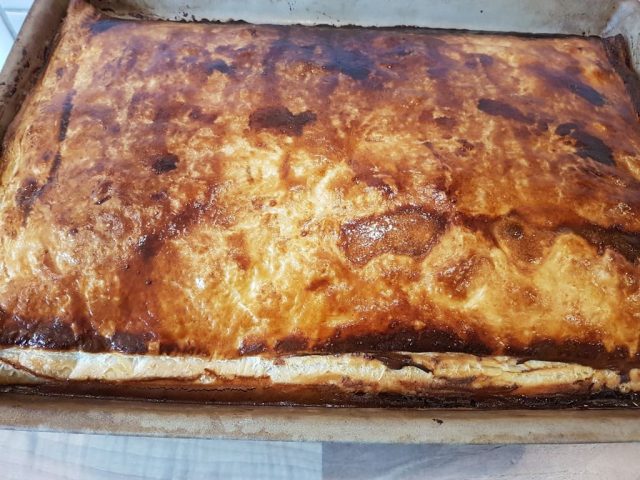 Blätterteig Überraschung mit versteckten Grillfackel Fleisch vom Zauberstein®