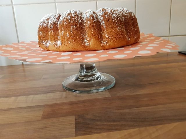 Tassenkuchen für den Zauberring oder Gugelhupfform