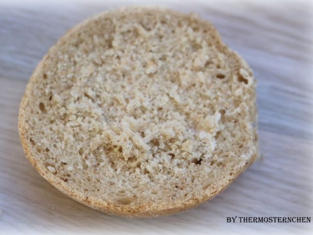 Kaiserbrötchen mit Dinkelmehl