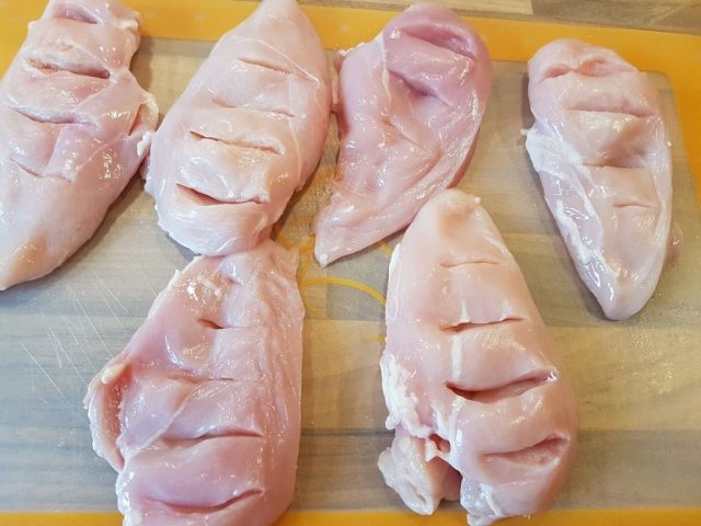 Hühnchenbrust Tomate - Mozarella aus der Ofenhexe / Ofenmeister