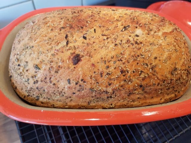 Mediterranes Brot im kleinen Zaubermeister