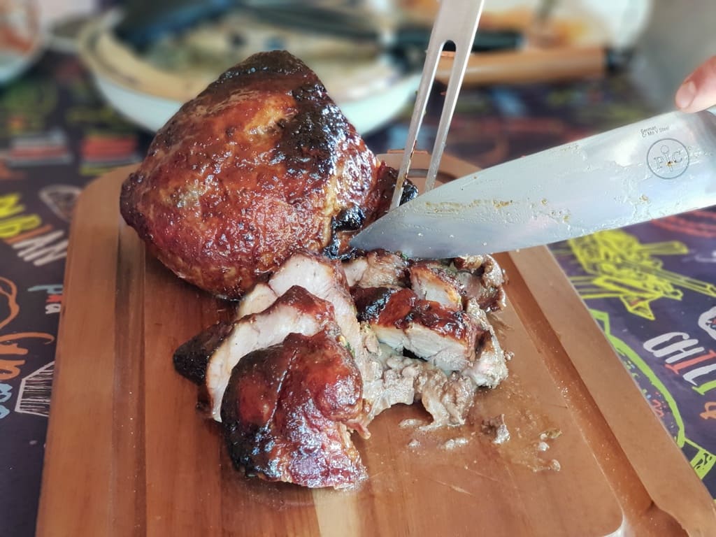 Pork Shoulder vom Grill - BBQ Asia Style auf dem Großen Rockcrok