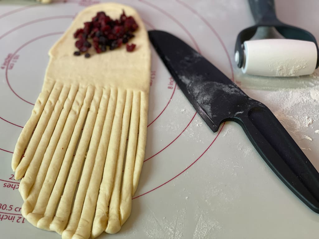 Wool Roll Bread / Wollknäul / Osterbrot