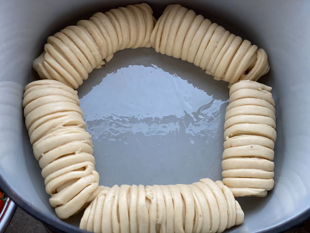 Wool Roll Bread / Wollknäul / Osterbrot