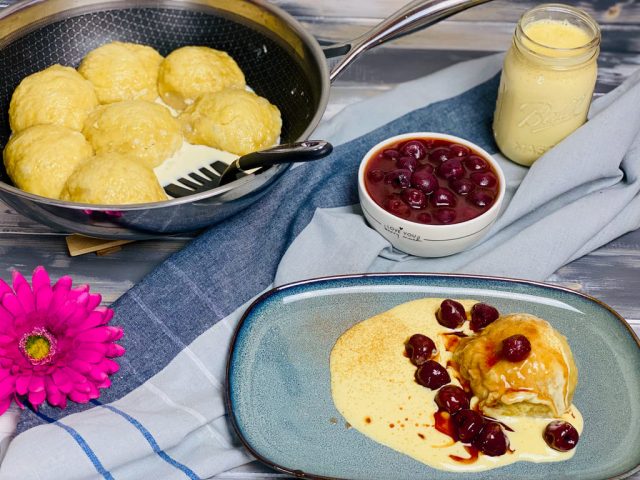 Dampfnudeln aus der Wokpfanne