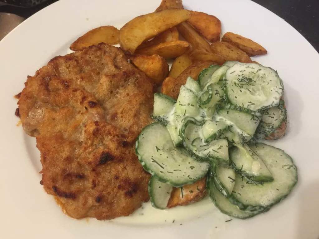 Schnitzel / Kalbsschnitzel  auf dem gr. Ofenzauberer wunderbar knusprig und zart