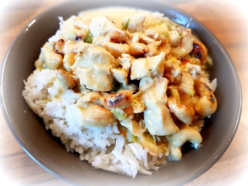 Hühnchen Curry mit gerösteten Cashew