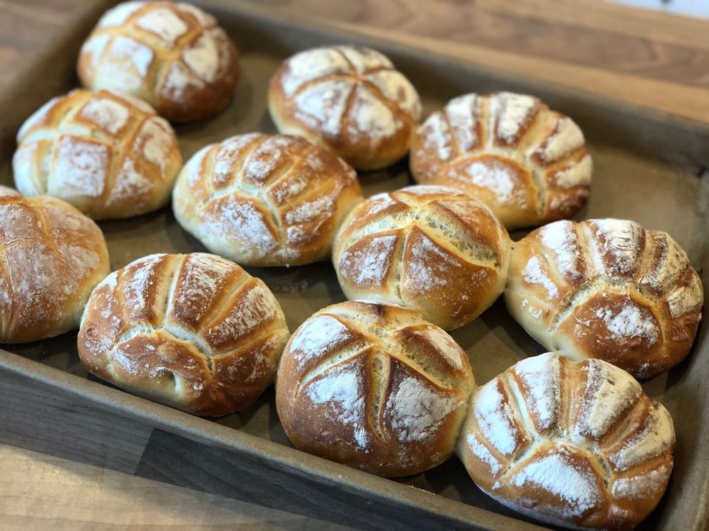Sonntags Glotzi´s “Weekend Knusperbrötchen “