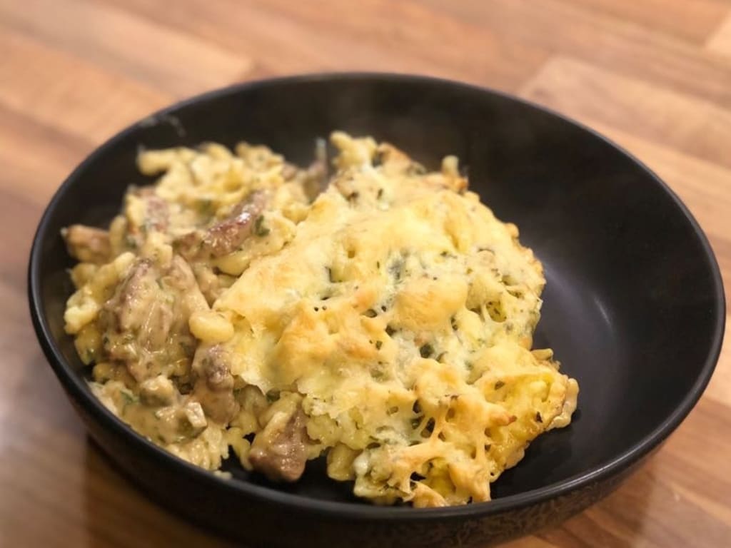 Gourmet Geschnetzeltes mit Gratiniertem Spätzle Häubchen