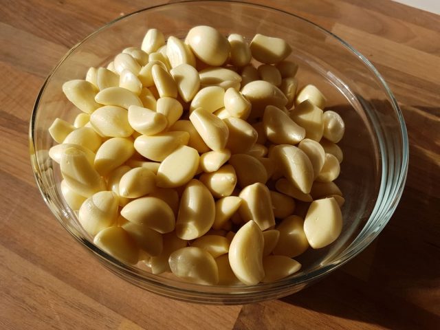 Knoblauch Grundstockpaste