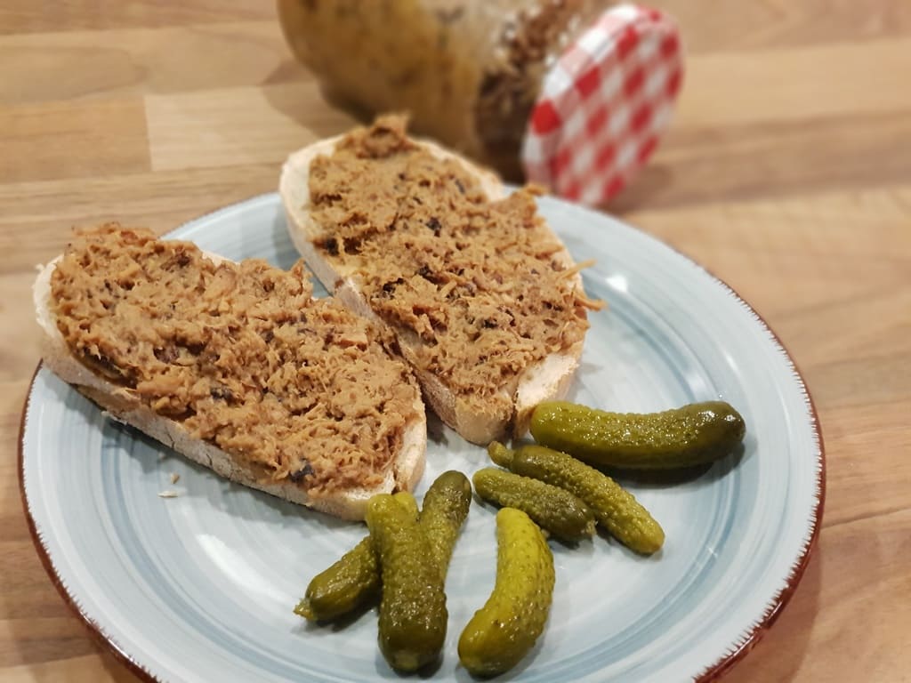 Hähnchen Rillettes aus der rechteckige Ofenhexe®