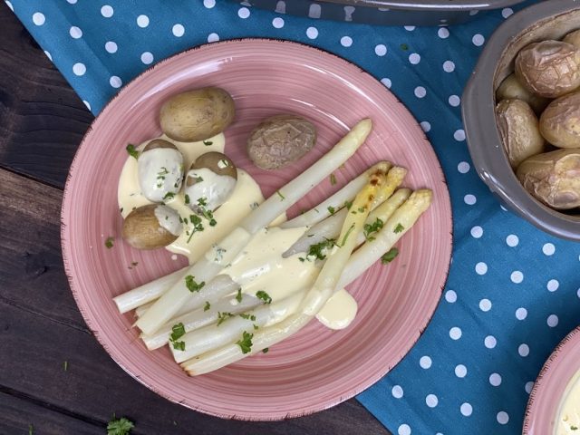 Spargelzubereitung im Ofenmeister