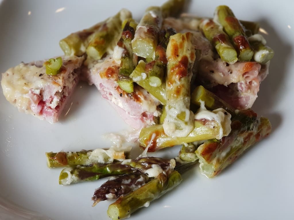 Gefüllte Frühlingstaschen aus der rechteckige Ofenhexe®