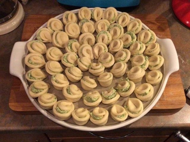 Muschelbrot mit Kräuterbutter