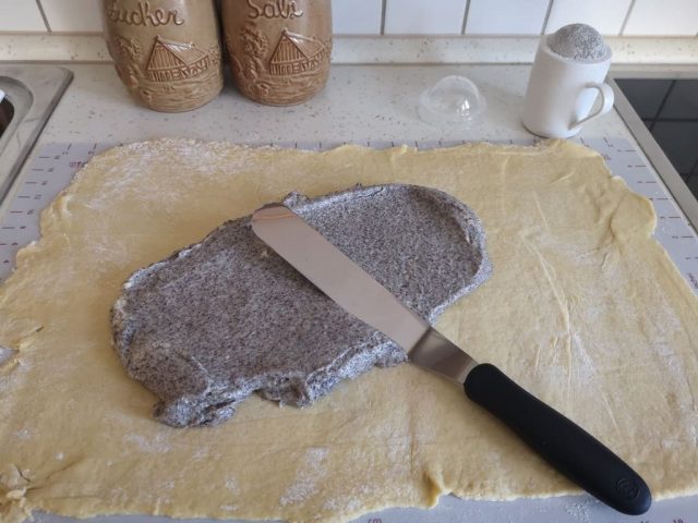 Mohnstangen / süßes Mohnbrot