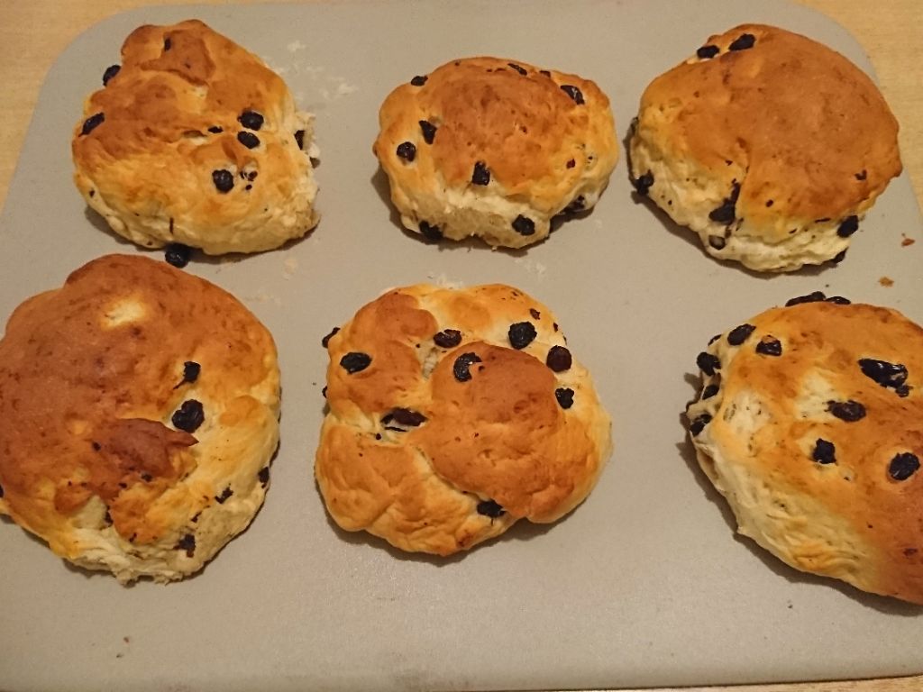 Rosinenbrötchen
