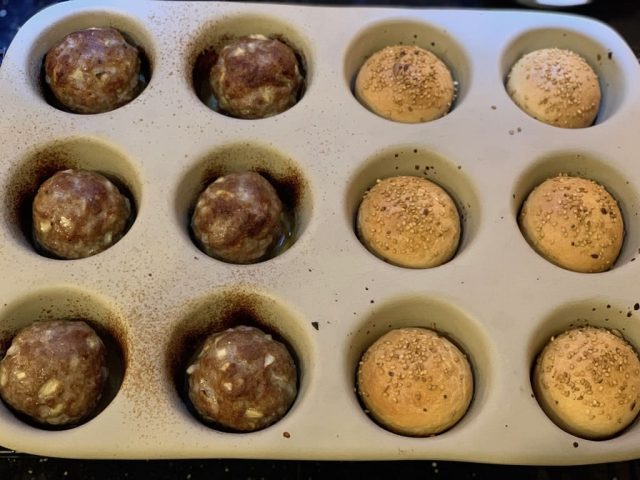 Mini Burger Türmchen aus dem 12er Snack