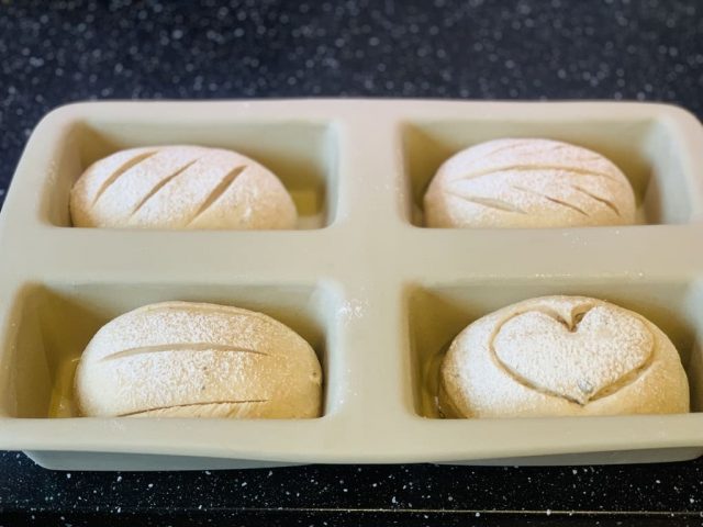 4 Buttermilchbrote aus der Mini - Kastenform