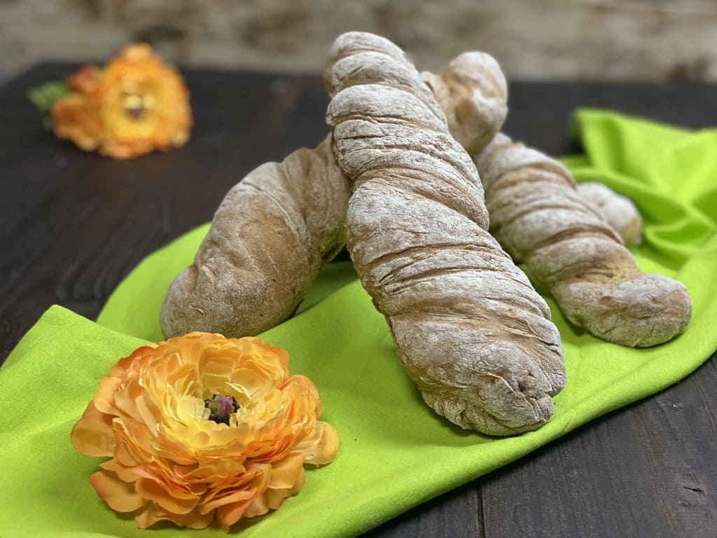 Gezwirbelte Rustika Baguettes
