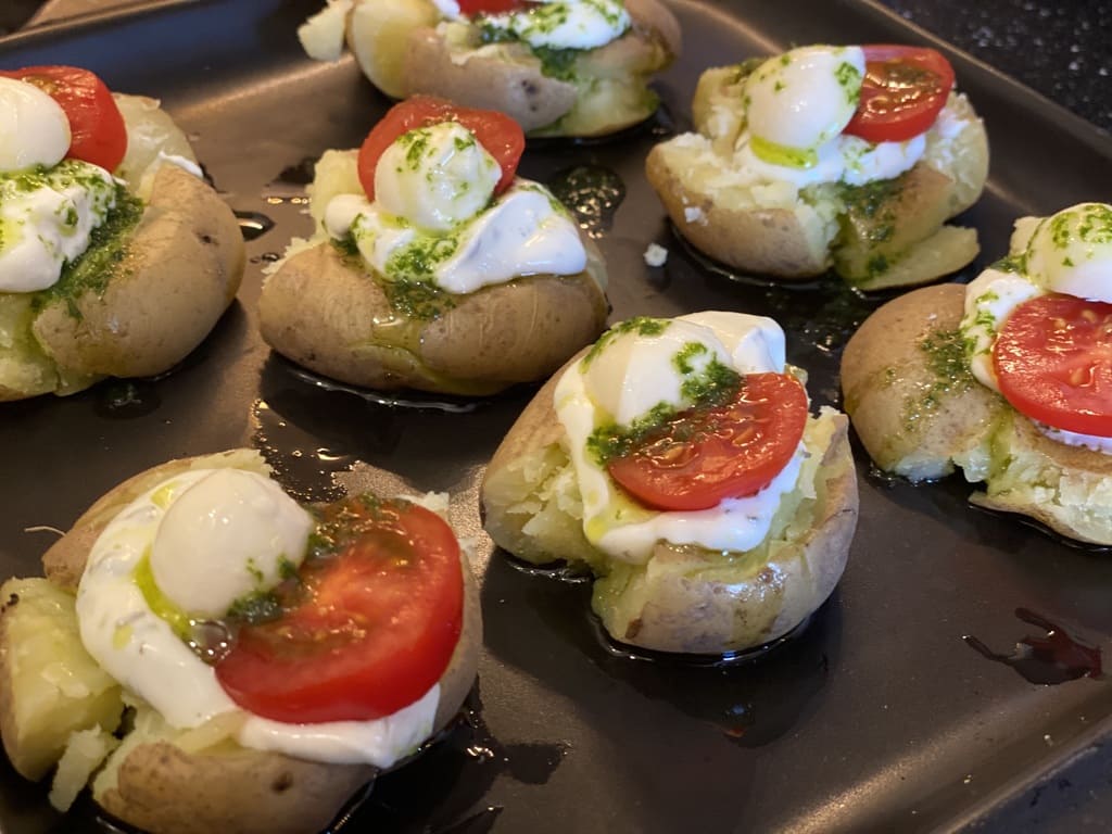 Smashed Potatos auf dem rockcroks®Grillstein