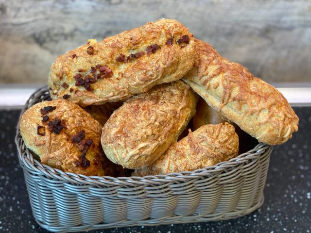 Käse / Speck Stangen