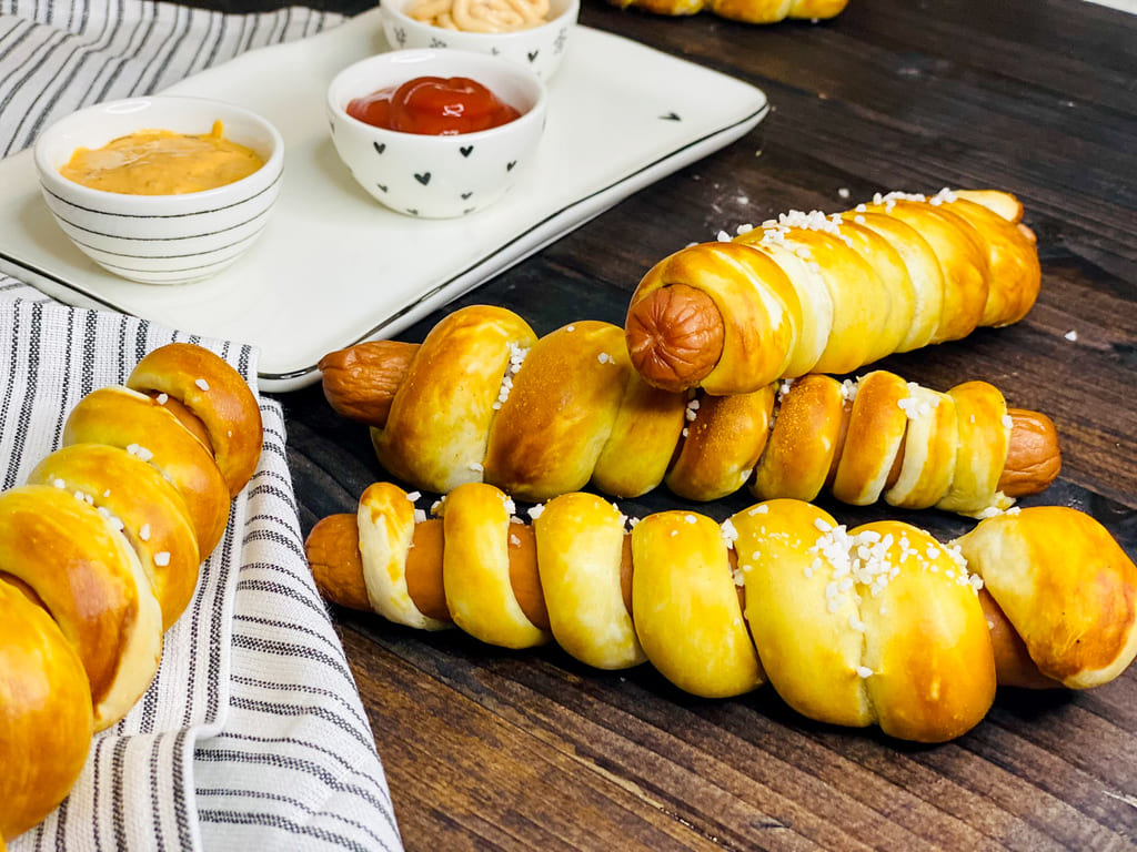 Willy Wurst / Brezel-Dog-Snack – Aus dem Air Fryer