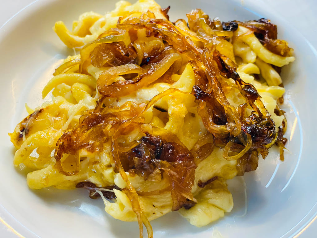 Käsespätzle aus der Ofenhexe