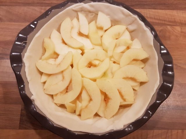 Apfel Pie mit Pudding aus der Pieform von PamperedChef