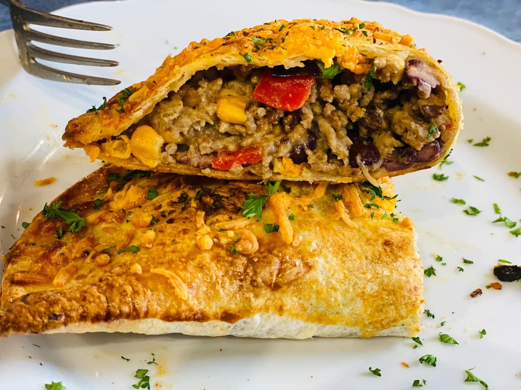 Quesadillas mit würziger Hackfüllung