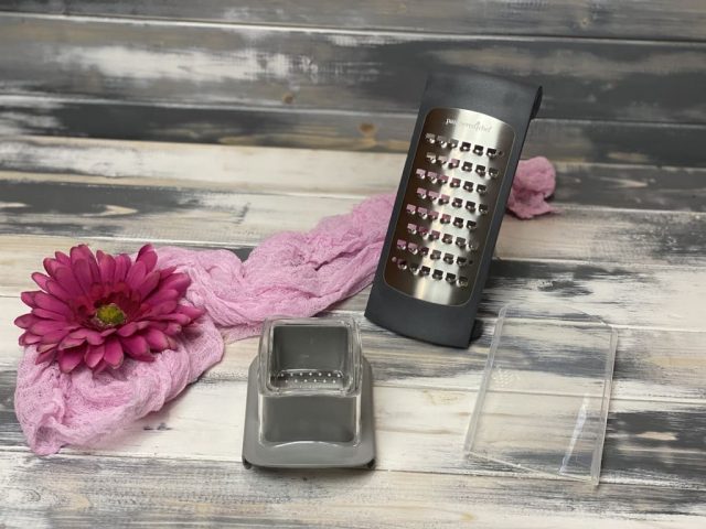 Verstellbare Grobe Reibe