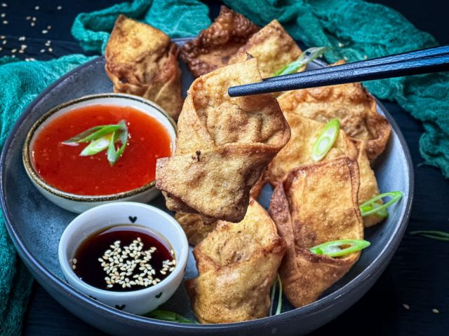 Wan Tan gebacken mit Hackfleischfüllung