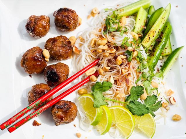 Thailändische Honigfrikadellen