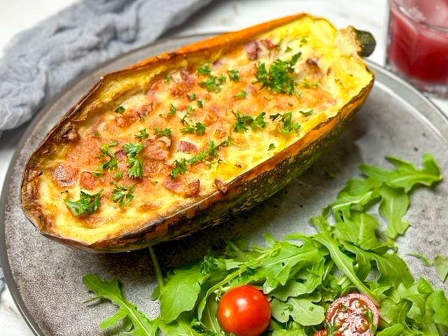 Spaghettikürbis im Carbonara Style